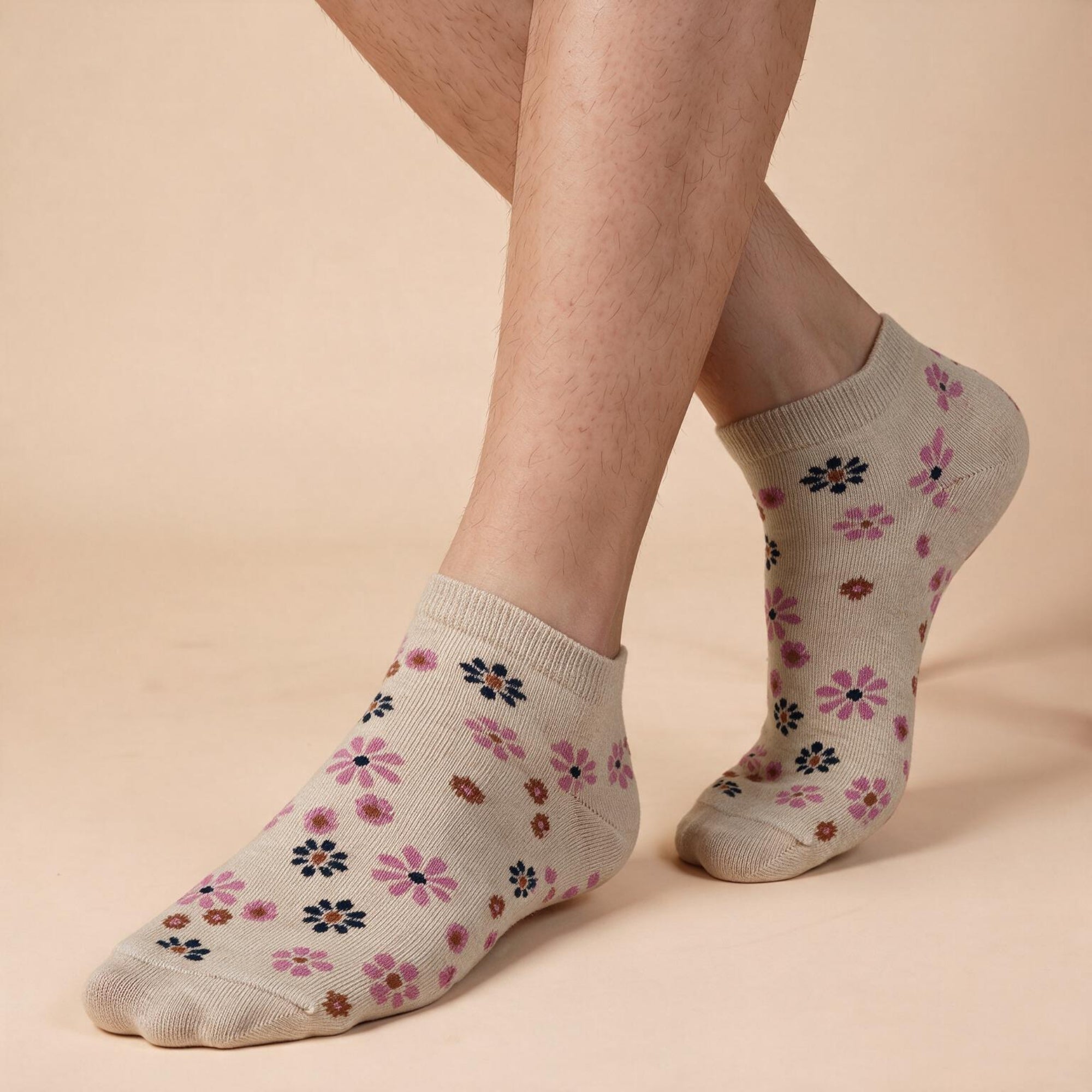 Hush & Drift – women's floral ankle socks in rose pink, lilac and beige, Lord Walker