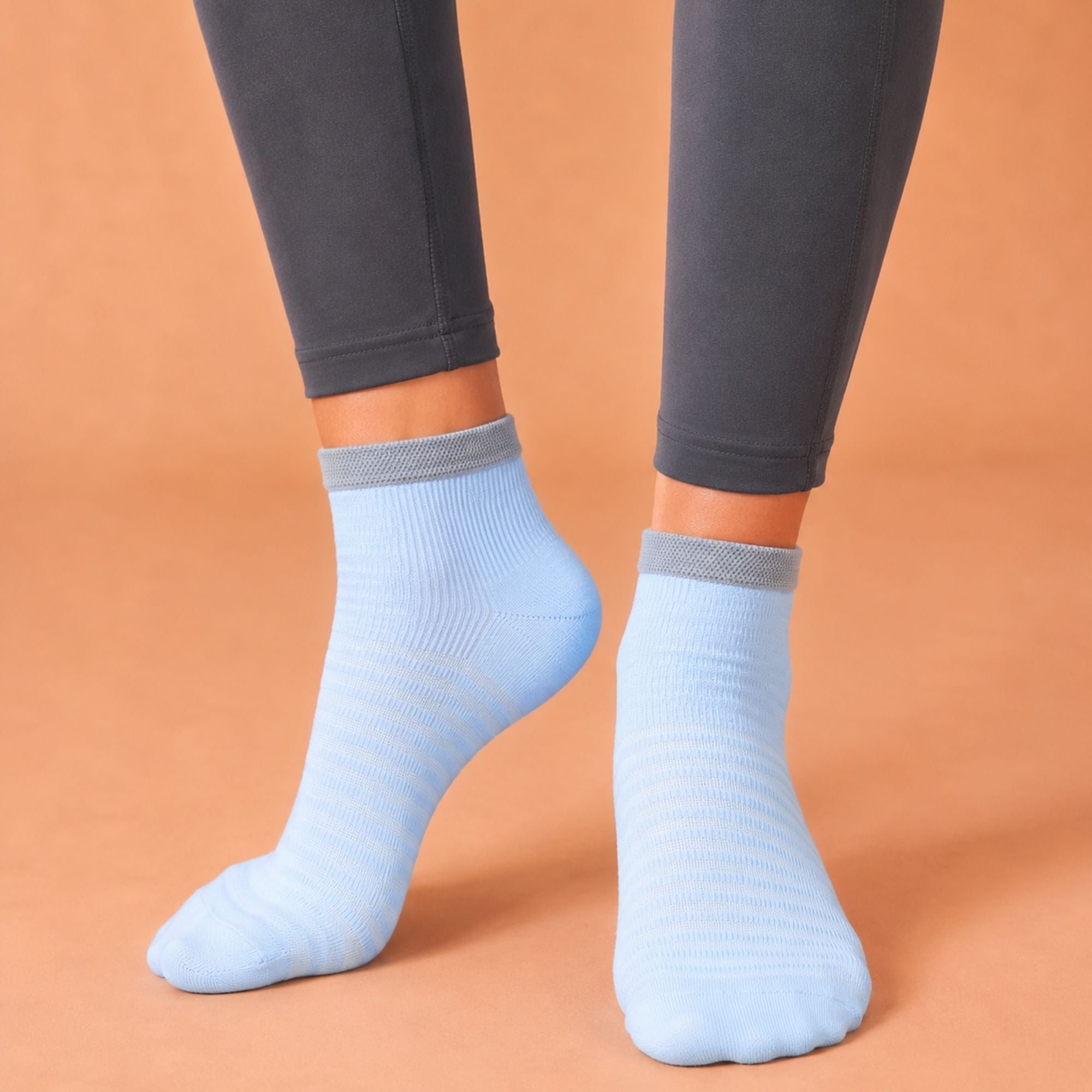 Victory Lap – performance quarter socks in sky, pink and yellow, Lord Walker, view 6